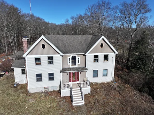 22 Hillside Ave, Rehoboth, MA 02769