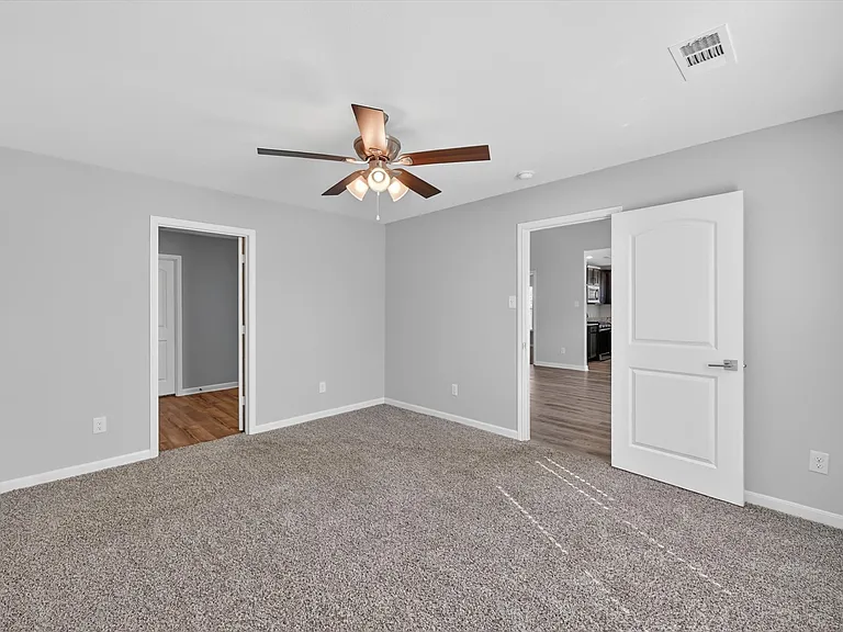 523 Bennie Leonard St — Photo 28