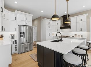 47 Briarwood Ct, Camdenton, MO 65020