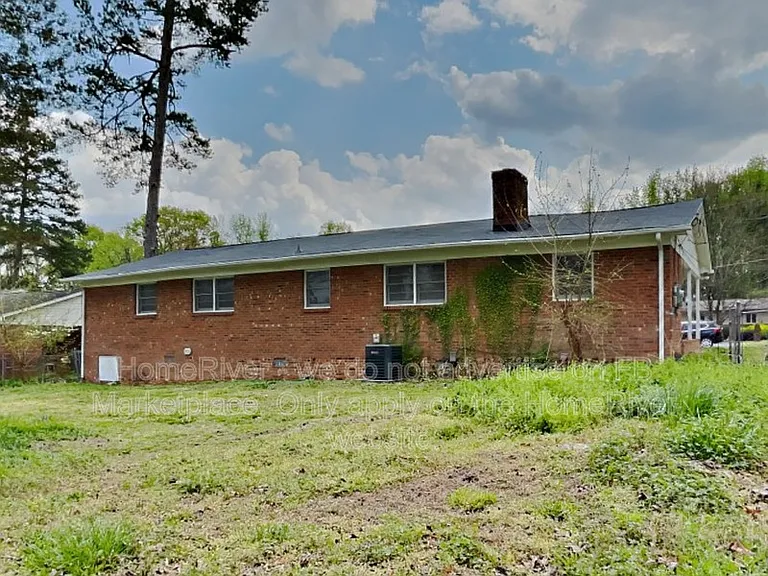 1613 Seven Oaks Pl — Photo 24