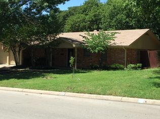 1021 Hurstview Dr, Hurst, TX 76053