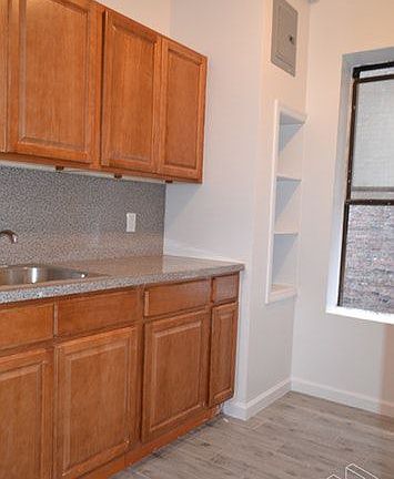 4th image of 566 W 173rd St APT 2A