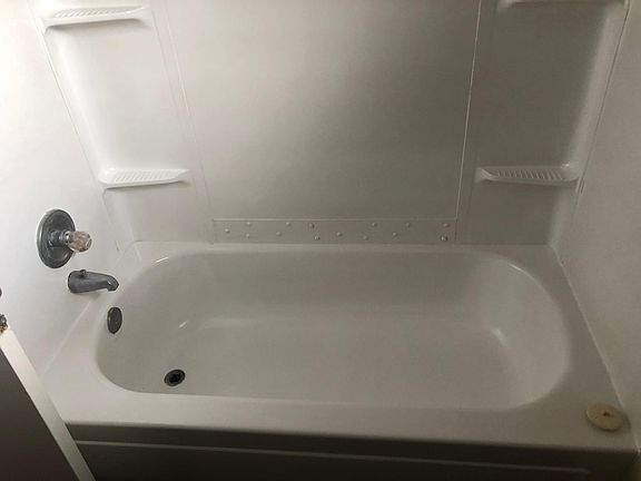 5th image of 314 6th St APT 6