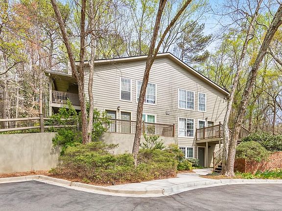 2nd image of 2901 Lenox #1005