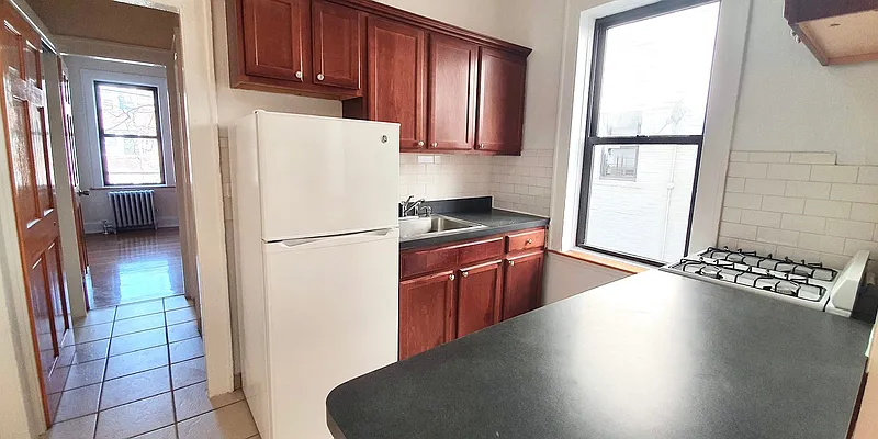 Rented by Axxess Realty Group | media 9