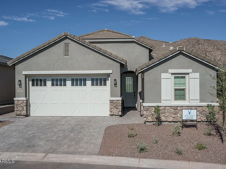 5888 N 206th Ln — Photo 35