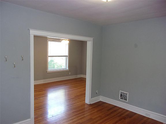 4th image of 3116 Geyer Ave #2F