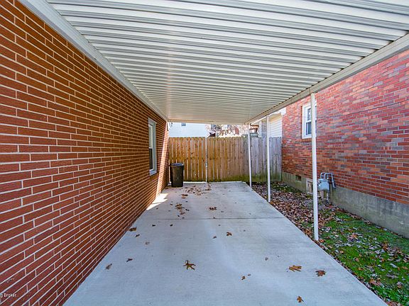 4th image of 10723 Charlene Dr