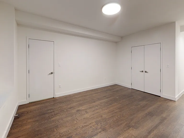 666 W End Ave #3TV — Photo 9