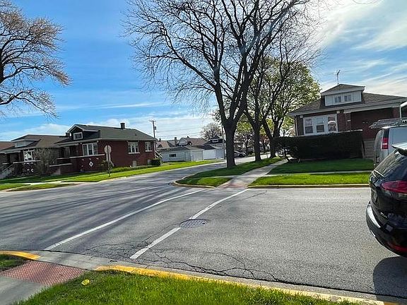 5th image of 1540 N 16th Ave