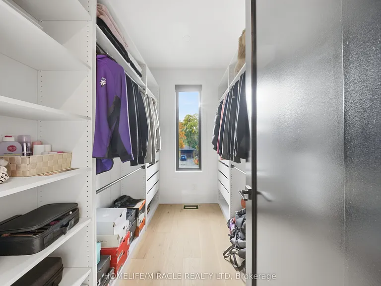 1653 Glenburnie Rd — Photo 25