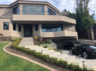 742 Marsolan Ave, Solana Beach, CA 92075