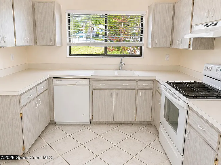 986 Piedmont Ave NE — Photo 4