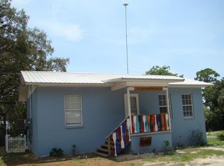 54 5th Ave E, Horseshoe Beach, FL 32648