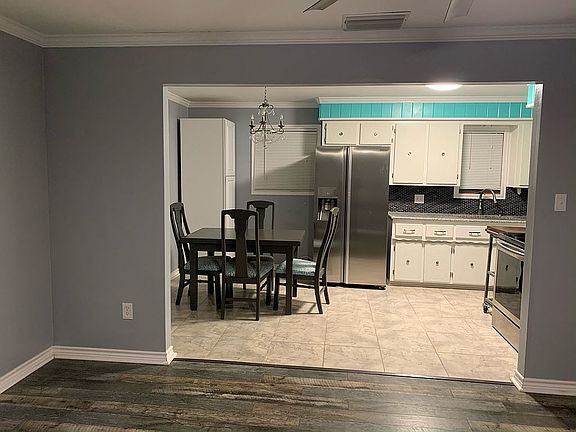 5th image of 7621 Sterling Dr