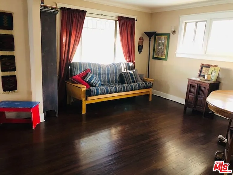 2931 Potomac Ave — Photo 5