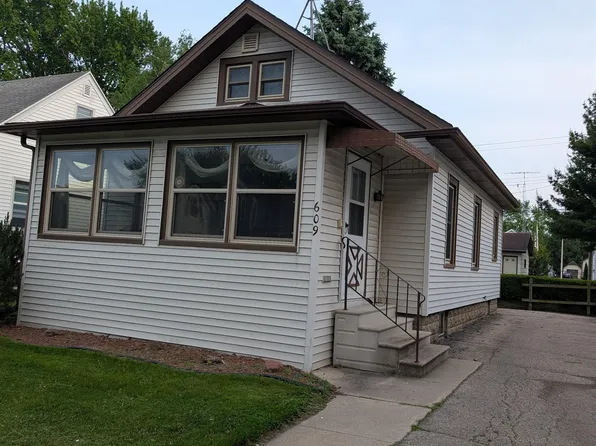 609 E Franklin St, Waupun, WI 53963