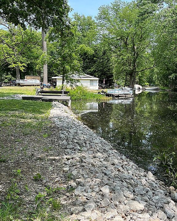 2nd image of Sarah Rd