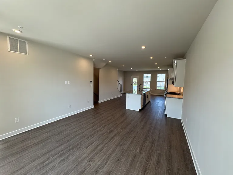 6 Foxwood Dr — Photo 7