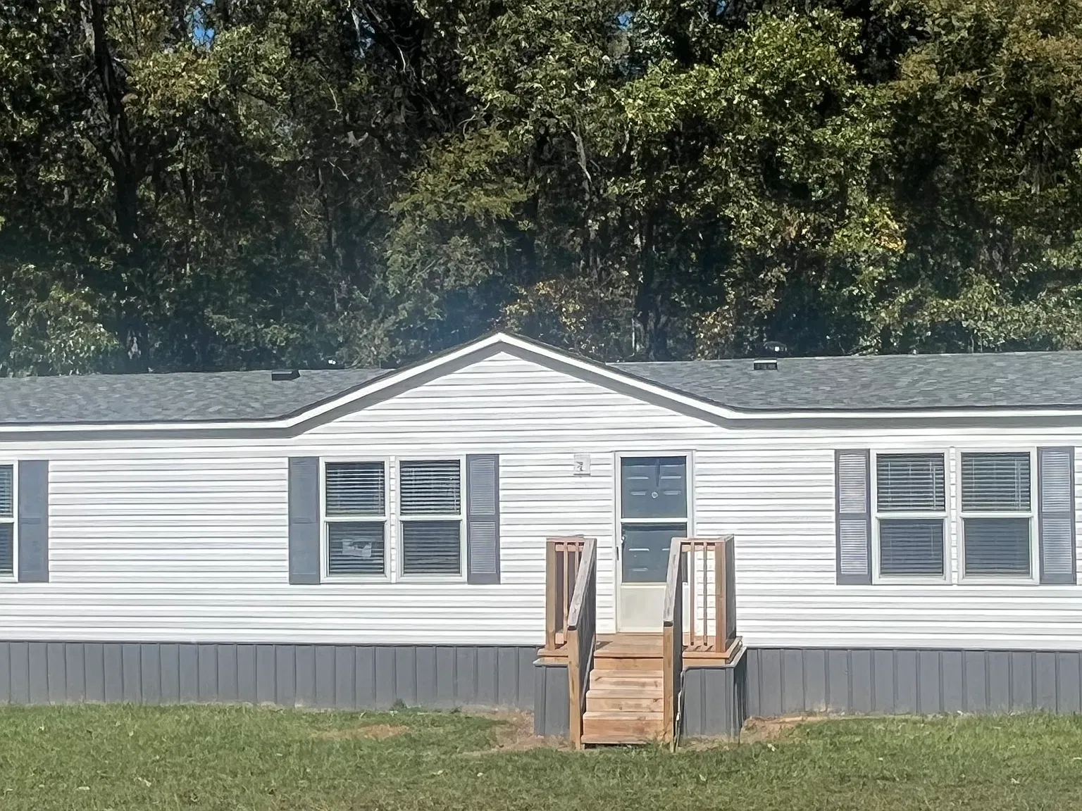 3 bed, 1600 sqft, $1,295 — Photo 2