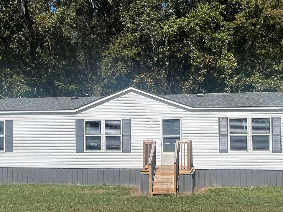 2nd image of 572 Carter Rd