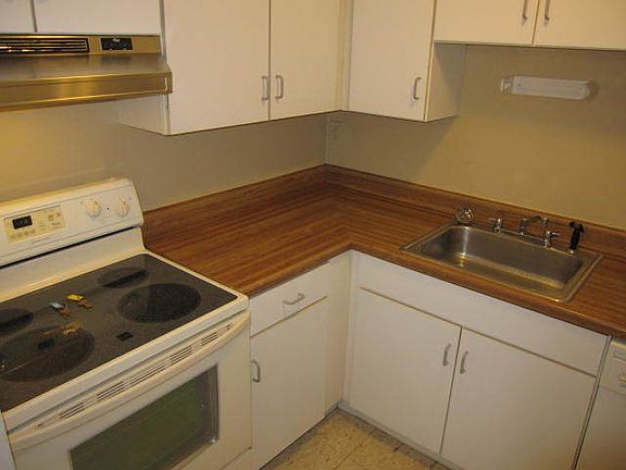 2nd image of 2521 Milligan Way #B202