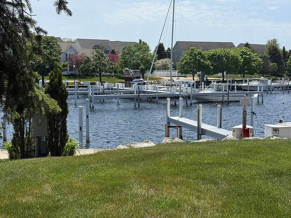 1st image of 46 Marina Dr