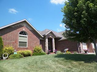 3761 N McCurry Ave, Springfield, MO 65803