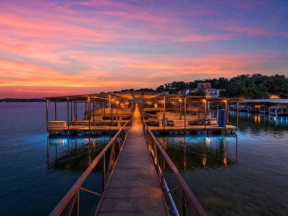 3rd image of 124 Indian Pointe