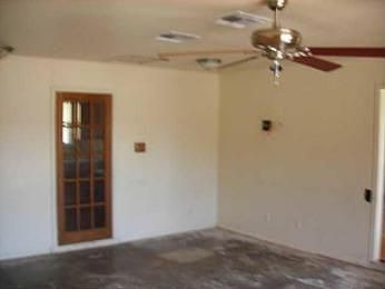 5th image of 4506 Lamont St