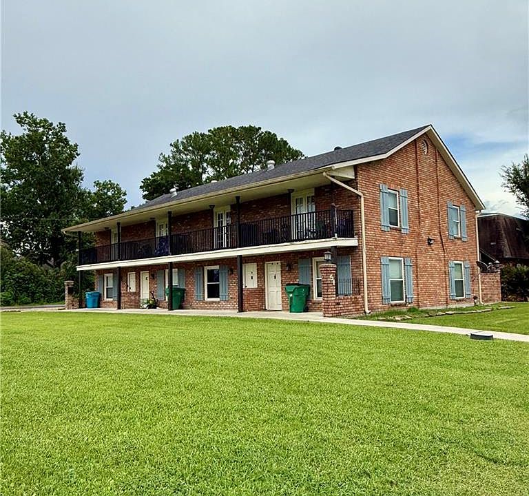 1st image of 51 Brandon Hall Dr