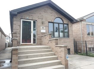 555 W 43rd St, Chicago, IL 60609