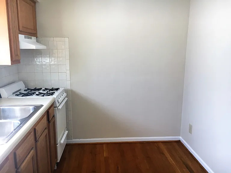 712-714 Riverview Dr — Photo 26