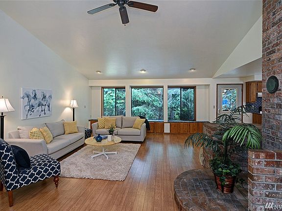 4th image of 6068 Minnig Ln NW
