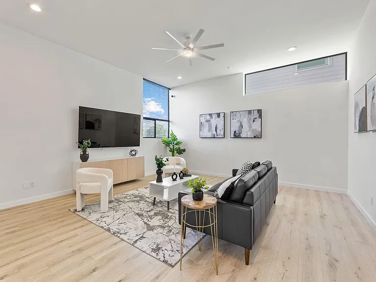 5809 Toscana Ave — Photo 11