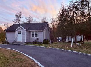 2131 Mohansic Ave, Yorktown Heights, NY 10598