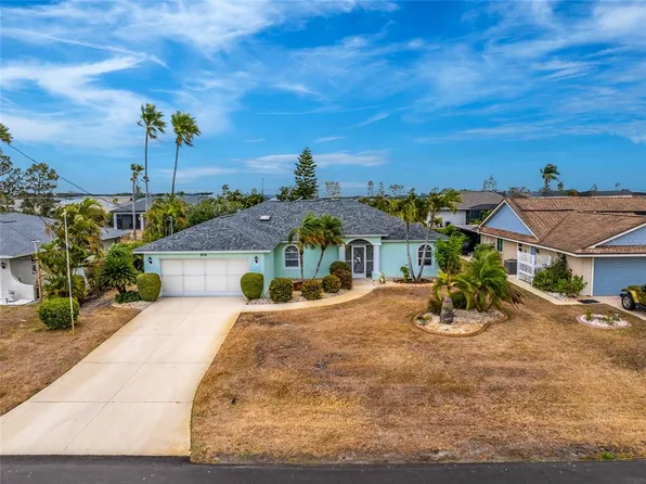 209 Mark Twain Ln, Rotonda West, FL 33947