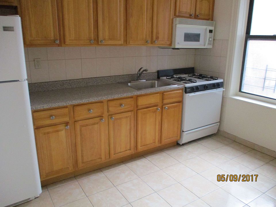 1st image of 7402 21st Ave #3