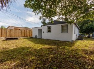 1164 W 31st St, Riviera Beach, FL 33404