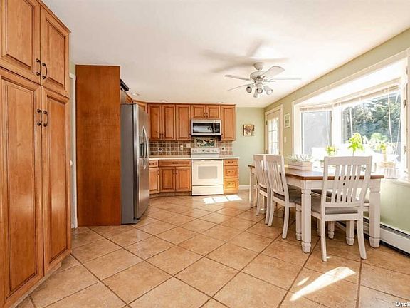 4th image of 14 Grace Ln