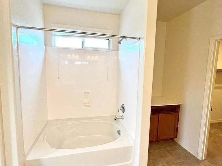 3836 E Stiles Ln — Photo 8