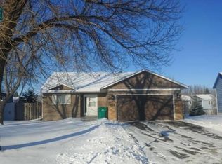 4016 W 136th St, Savage, MN 55378