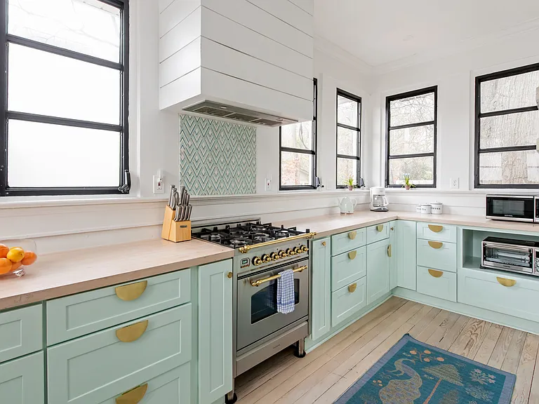450 N Highland Ave NE #2 — Photo 24