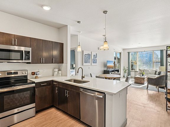 3rd image of 1605 County Line Rd APT F312