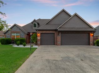 4002 SW Summerbrook St, Bentonville, AR 72713