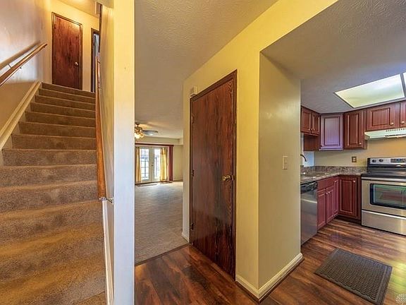 3rd image of 5501 Cobblegate Dr
