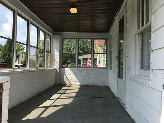3rd image of 1501 N Grant Ave