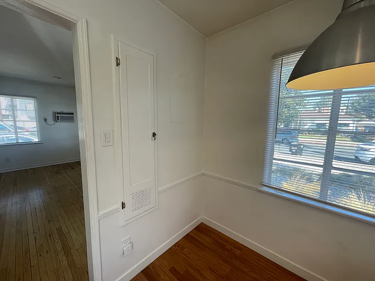 5959 Troost Ave — Photo 10