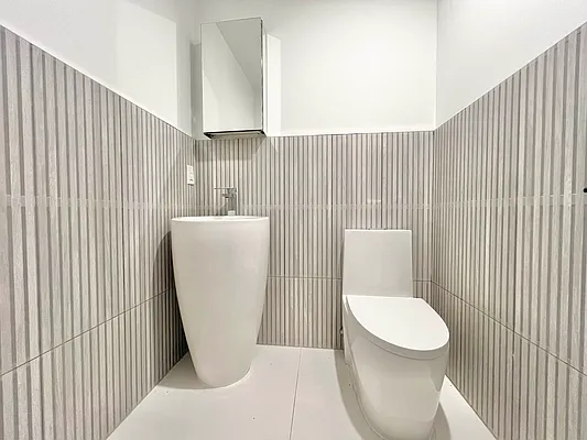 Rented by Doorway NYC, LLC | media 6