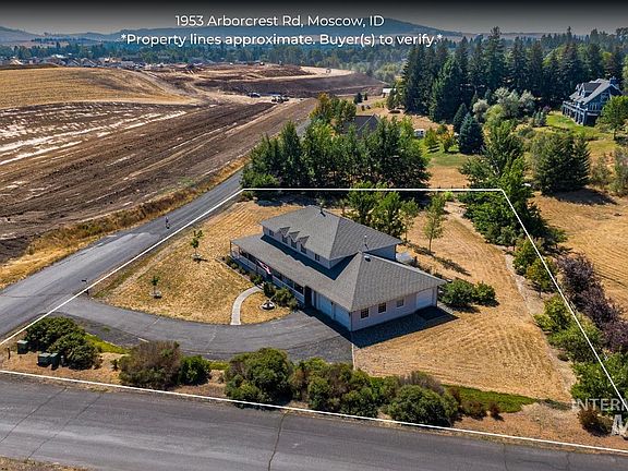 3rd image of 1953 Arborcrest Rd